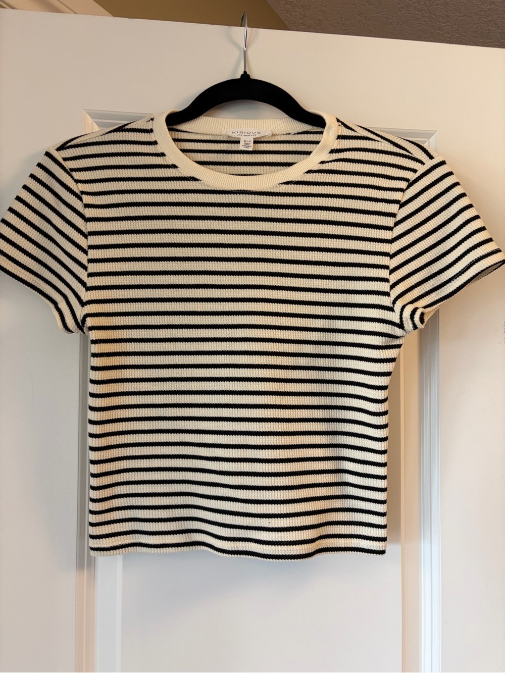 Kirious Los Angeles NWOT Black & White Striped Ribbed Short Sleeve Tee